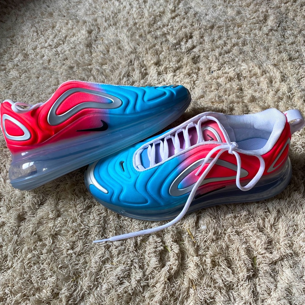 NIKE AIRMAX